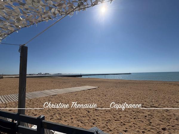 Appartement DUPLEX au coeur de Croix de Vie 2 pièces avec Terrasse et emplacement parking à 150 m. de la gare SAINT GILLES CROIX DE VIE (85)