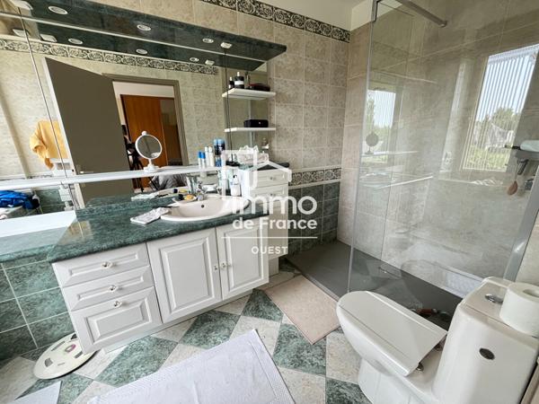 Maison Aron 12 pièce(s) 228 m2