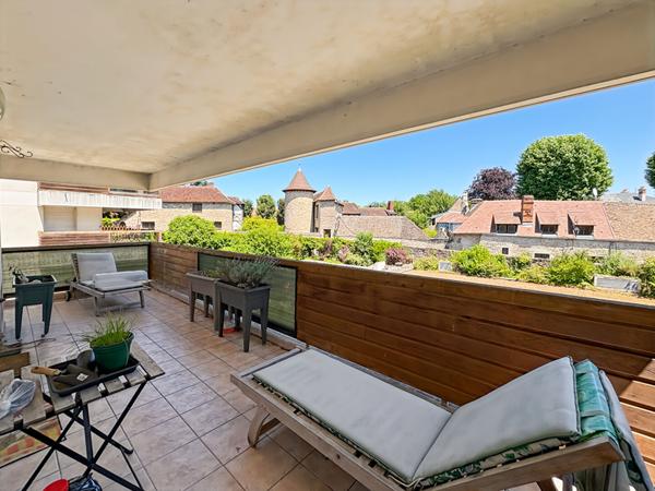 Appartement à Lardy avec balcon et parking