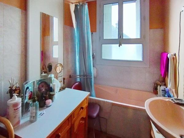 Propriété 5 pièces 130m2  et un T2 de 40m2