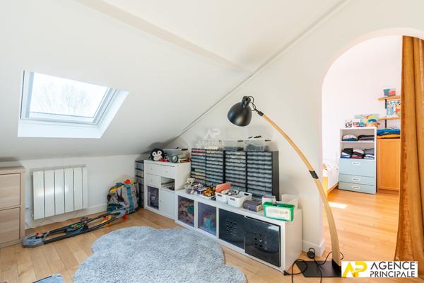 Maison 6 pièces à vendre à Maisons-Laffitte Centre Ville - Proche Gare et RER €1 090 000 ** - Référence 13357