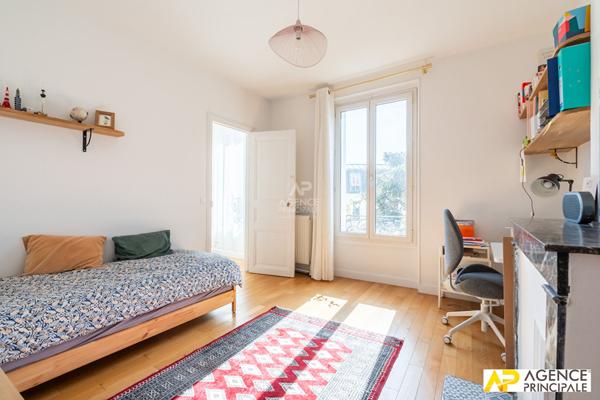 Maison 6 pièces à vendre à Maisons-Laffitte Centre Ville - Proche Gare et RER €1 090 000 ** - Référence 13357