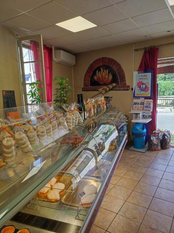 Saint-Laurent-de-Cerdans (66) , à vendre FDC Boulangerie - Pâtisserie - snaking avec deux boutiques