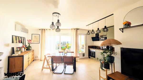 Grasse (06130) Superbe 3 P (71 m²) rénové avec terrasse, vue dégagée - Piscine