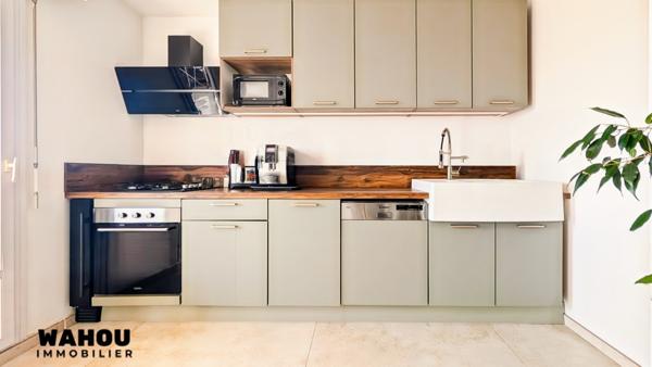 Grasse (06130) Superbe 3 P (71 m²) rénové avec terrasse, vue dégagée - Piscine