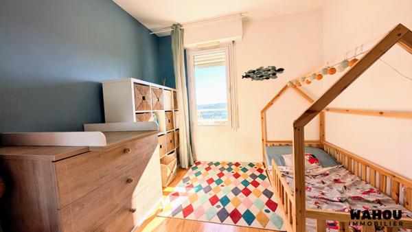 Grasse (06130) Superbe 3 P (71 m²) rénové avec terrasse, vue dégagée - Piscine