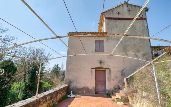 Maison à vendre    3 pièces • 34,77 m2 Cadenet