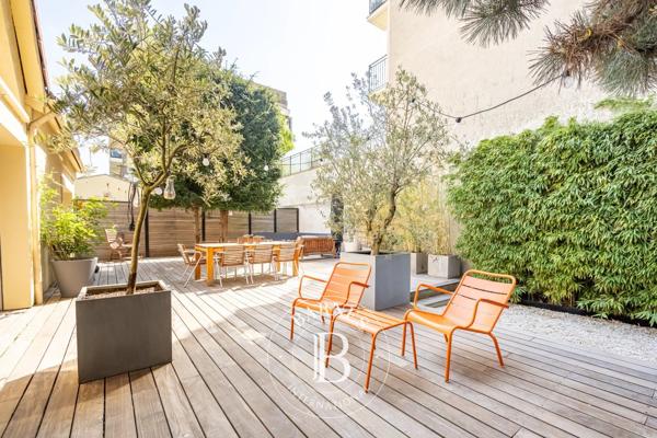 Courbevoie, Maison 7 Chambres -  258 m² à vendre