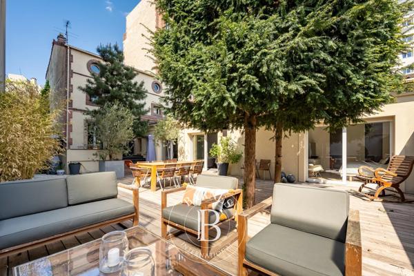 Courbevoie, Maison 7 Chambres -  258 m² à vendre