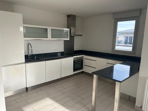 Appartement Ferney Voltaire 3 pièce(s) 84.43 m2