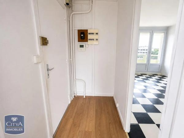 Appartement à louer 3 pièces 53m² Saint-Quentin (02100)