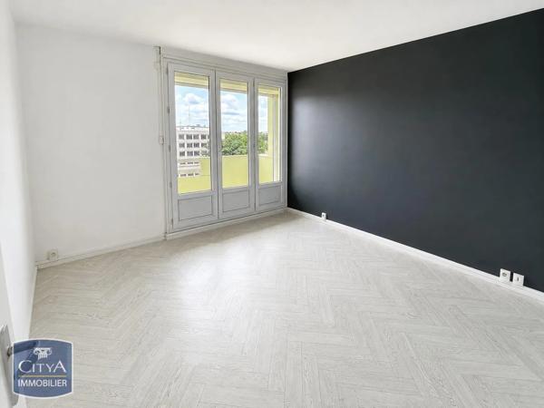 Appartement à louer 3 pièces 53m² Saint-Quentin (02100)