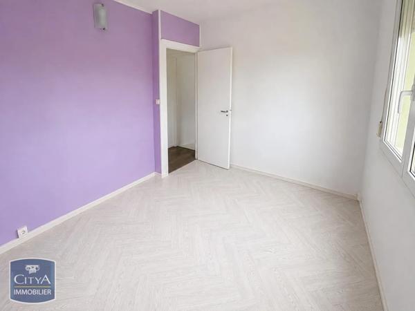 Appartement à louer 3 pièces 53m² Saint-Quentin (02100)