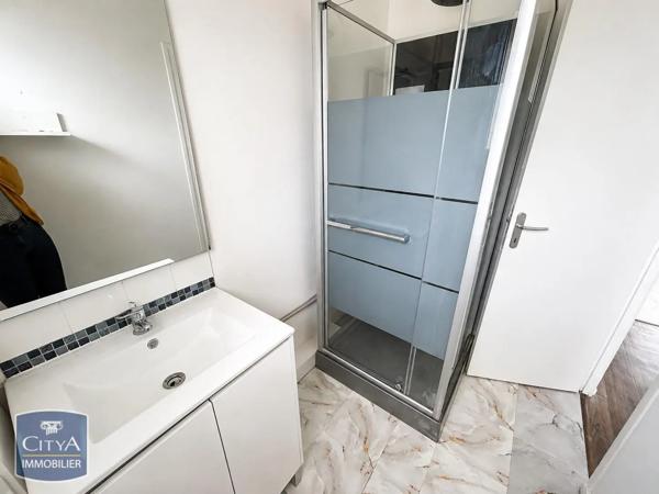 Appartement à louer 3 pièces 53m² Saint-Quentin (02100)
