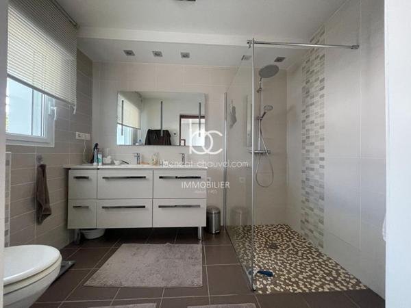 ARZON Maison 6 pièces 195 m²