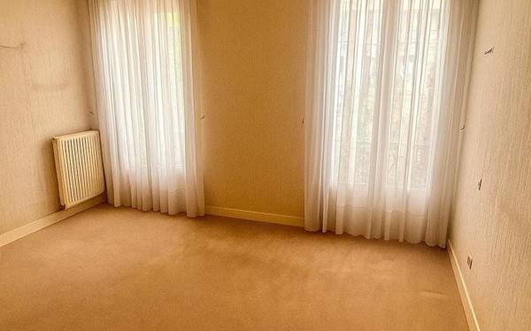 Appartement à vendre    4 pièces • 86,40 m2 Joinville-le-Pont