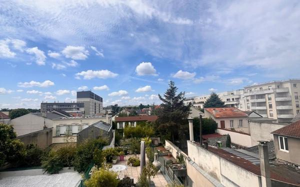 Appartement à vendre    4 pièces • 86,40 m2 Joinville-le-Pont