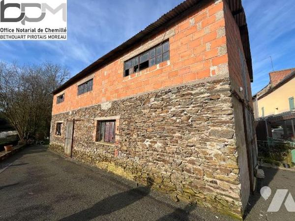 À Vendre, maison de 130 m² avec 4 chambres, bord de rivière. Située en bord de rivière, cette m...