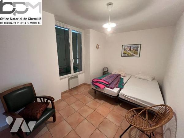 À Vendre, maison de 130 m² avec 4 chambres, bord de rivière. Située en bord de rivière, cette m...