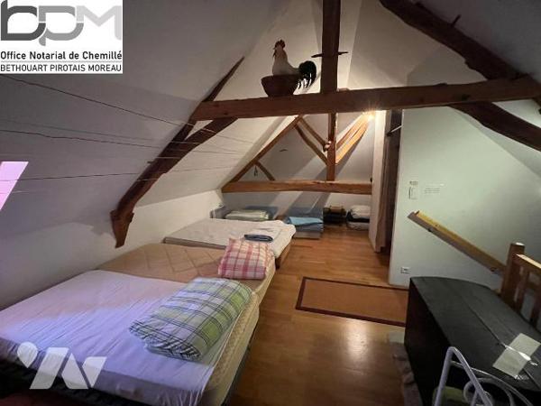 À Vendre, maison de 130 m² avec 4 chambres, bord de rivière. Située en bord de rivière, cette m...