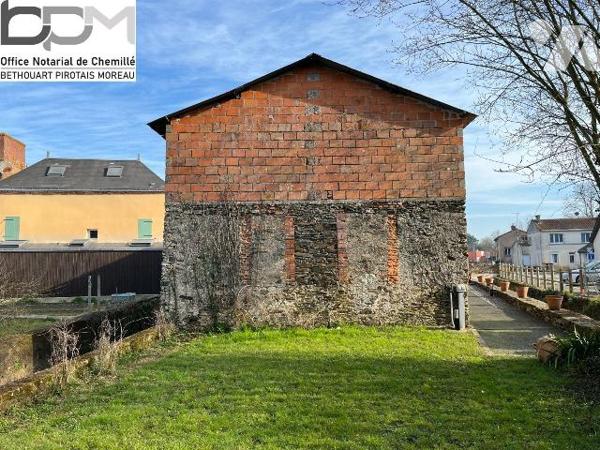 À Vendre, maison de 130 m² avec 4 chambres, bord de rivière. Située en bord de rivière, cette m...