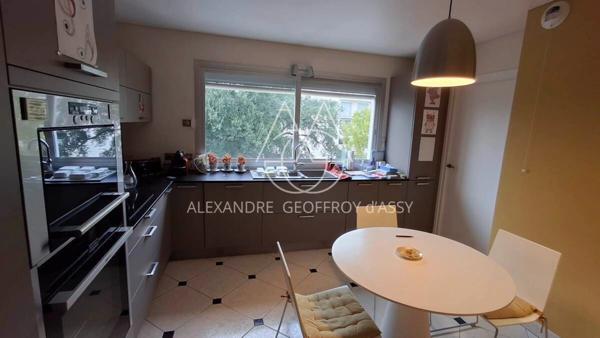 Superbe appartement ensoleillé de 150m2 aux Prébendes a Tours