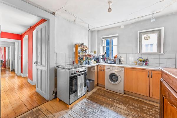 Maison à vendre 10 pièces GEX (01)