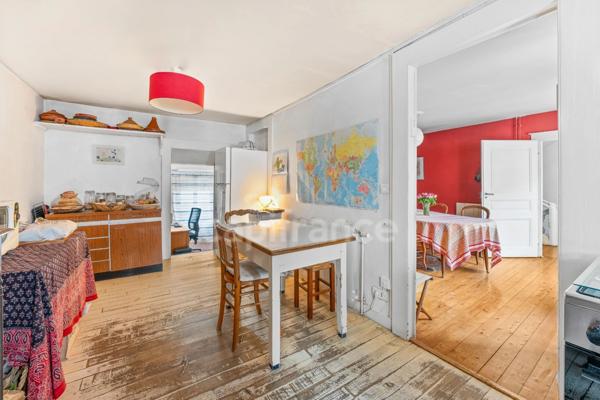 Maison à vendre 10 pièces GEX (01)