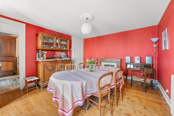 Maison à vendre 10 pièces GEX (01)