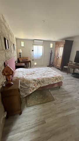 À vendre - Maison ancienne, 9 pièces située à Villedieu-le-Château (41800)