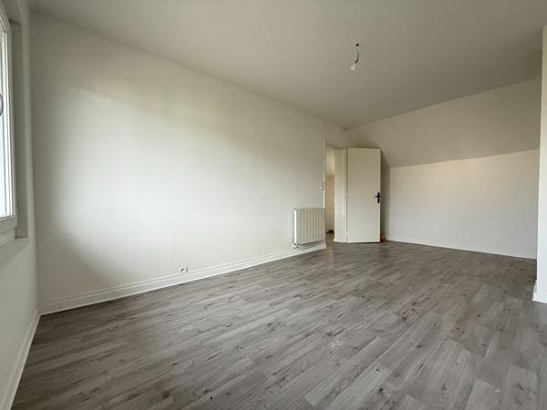 A Vendre Maison ville à Monthyon -garage jardin clos.