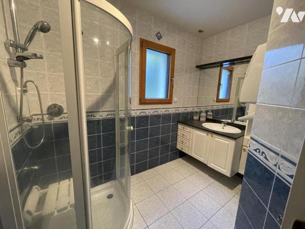 Maison avec piscine à Gourin