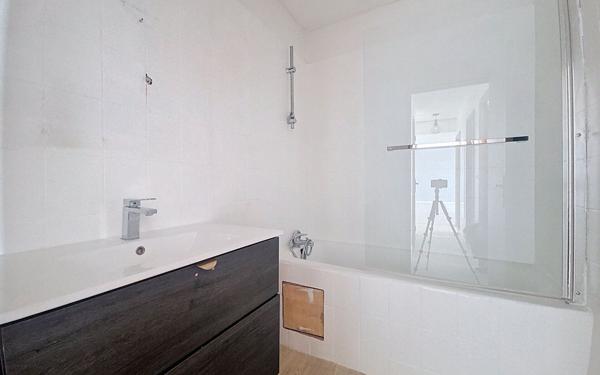 Appartement à vendre    4 pièces • 70,46 m2 Carros