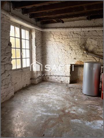 SAINT MICHEL, 4 niveaux spacieux , sous sol de 80m2 à aménager pour acces direct au jardin.