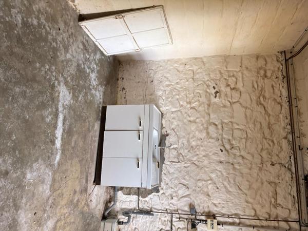 SAINT MICHEL, 4 niveaux spacieux , sous sol de 80m2 à aménager pour acces direct au jardin.