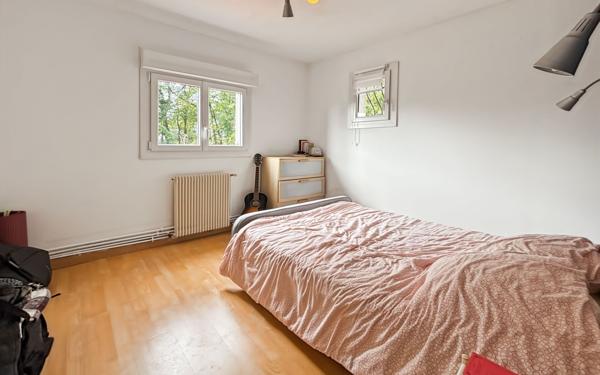 Maison à vendre    6 pièces •  Breuilh