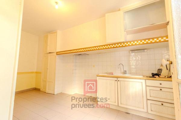 A SAISIR - Maison de village 6 pièce(s) 115 m2 avec garage de 75m2 et place de parking