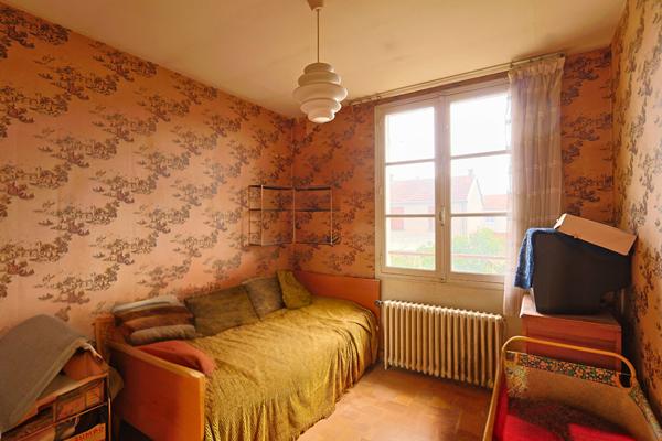 Maison avec garage Varennes-Vauzelles 3 chambres proche ecoles et commerces 5 minutes de Nevers