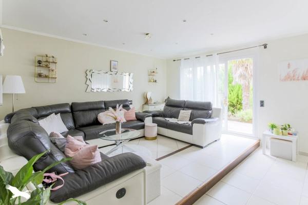 Maison à vendre 488 800 € Les Clayes-sous-Bois 7 p 144 m² DPE D