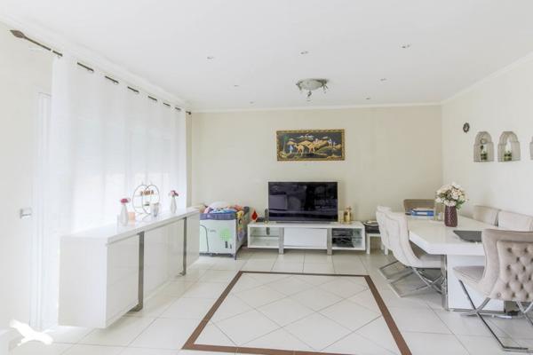 Maison à vendre 488 800 € Les Clayes-sous-Bois 7 p 144 m² DPE D