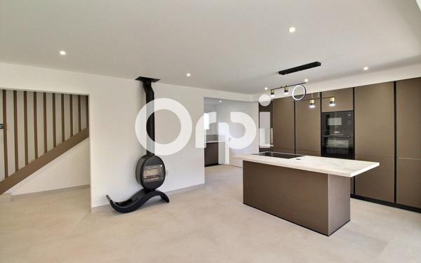 Maison à vendre    5 pièces • 104,98 m2 Marseille 10
