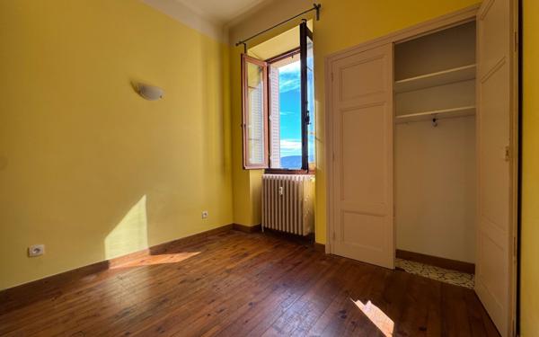 Appartement à vendre    3 pièces • 74,56 m2 Saint-Jean-d'Arvey