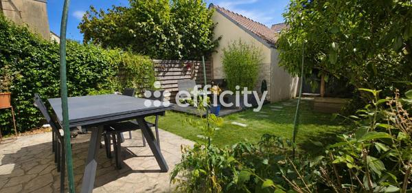 Maison
         4 pièces
        - 90 m² Exclusivité 355 000 € *