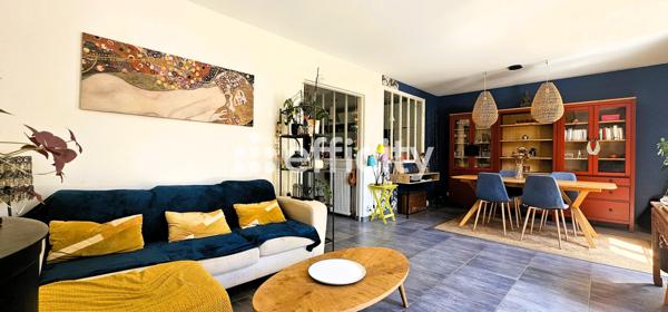 Maison
         4 pièces
        - 90 m² Exclusivité 355 000 € *