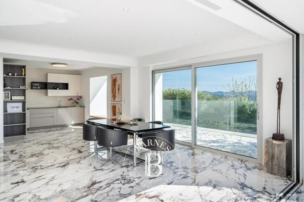 Mandelieu-la-Napoule, Villa 5 Chambres -  204 m² à vendre