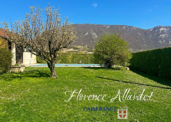 Saint-Jeoire-Prieuré – Propriété de caractère avec vaste annexe et piscine (73)