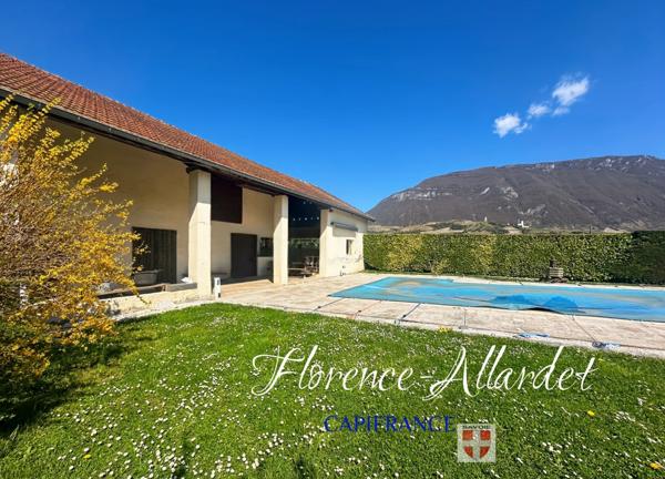 Saint-Jeoire-Prieuré – Propriété de caractère avec vaste annexe et piscine (73)