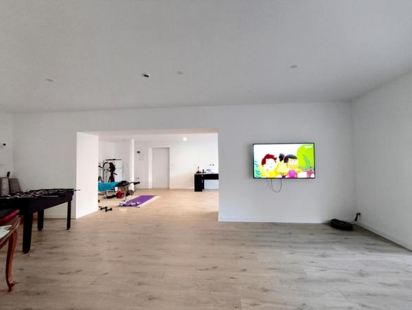 Maison traditionnelle aux beaux volumes et entièrement rénovée