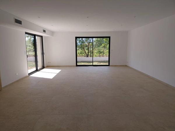 Vente                                                      Maison neuve
                        
                     4 pièces                      125 m2                     à Pourrières