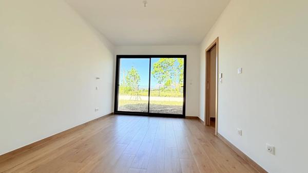 Vente                                                      Maison neuve
                        
                     4 pièces                      125 m2                     à Pourrières
